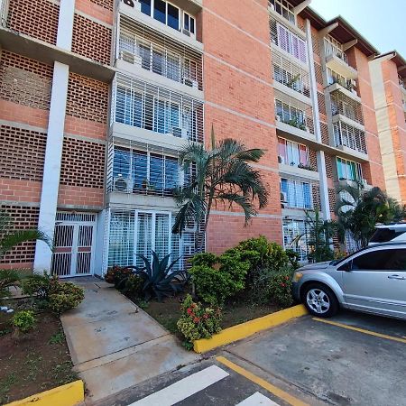 Apartamento Frente Al Aeropuerto De 마이케티아 외부 사진