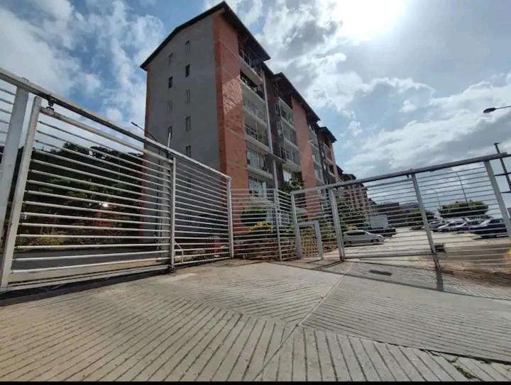 Apartamento Frente Al Aeropuerto De 마이케티아 외부 사진